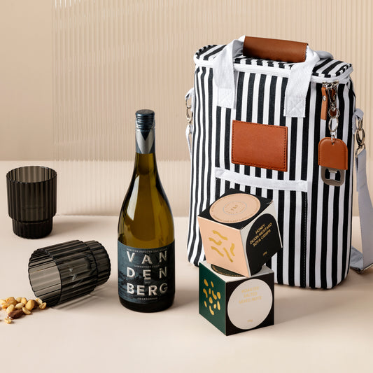style-bundle-wine-cooler-company-gift-box-with-soya-crisps-and-mixed-nuts