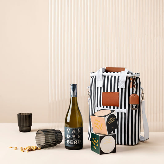 style-bundle-wine-and-go-company-gift-box-with-cooler-bag-and-tumblers