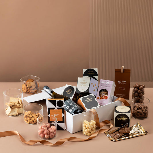 style-bundle-work-team-gift-for-staff-and-employees-with-wine-and-snacks-for-teams
