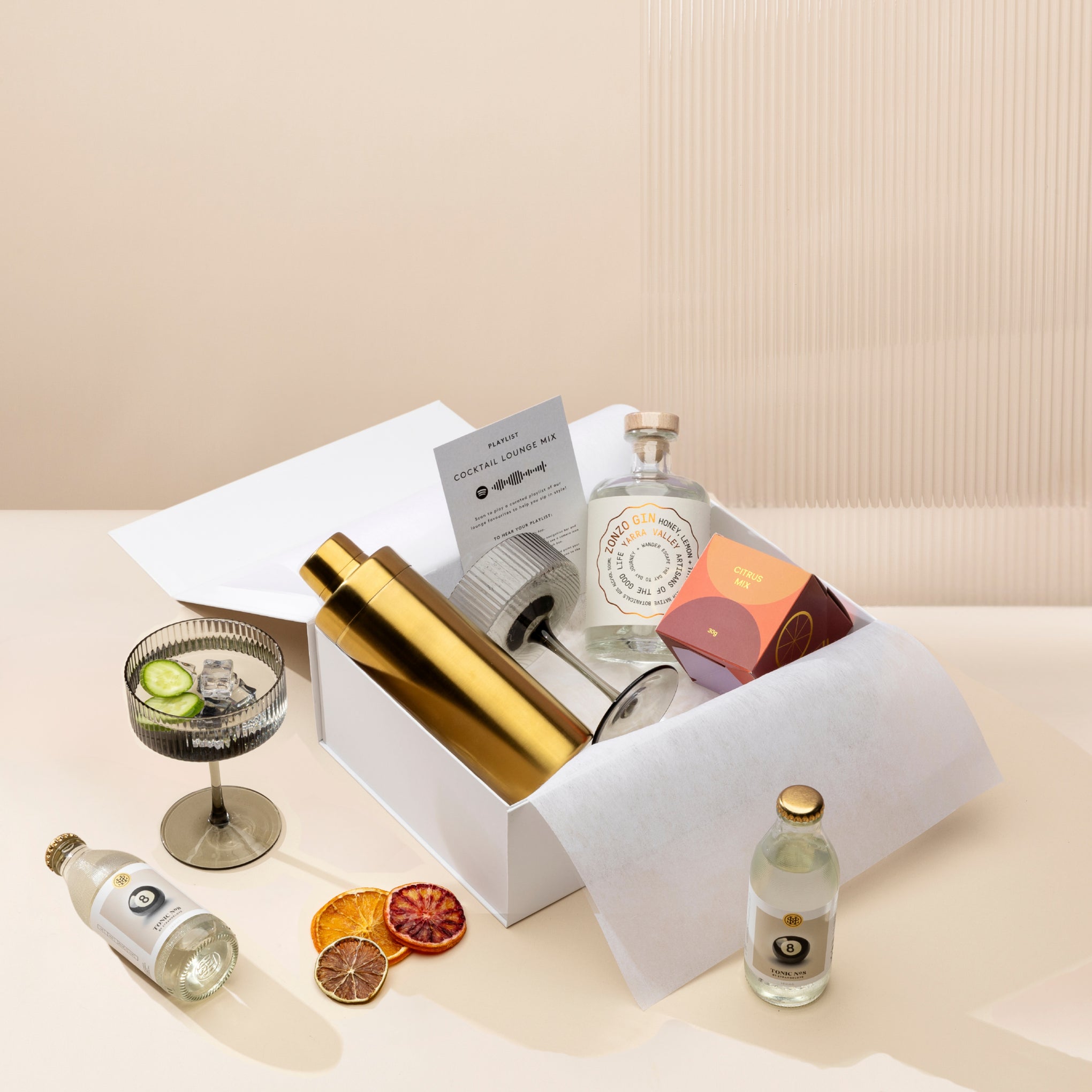 style-bundle-corporate-settlement-gift-with-zonzo-gin-cocktail-shaker-and-coupe-glasses