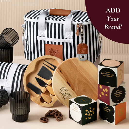 style-bundle-cooler-bag-and-picnic-mat-with-picnic-snacks-and-cups