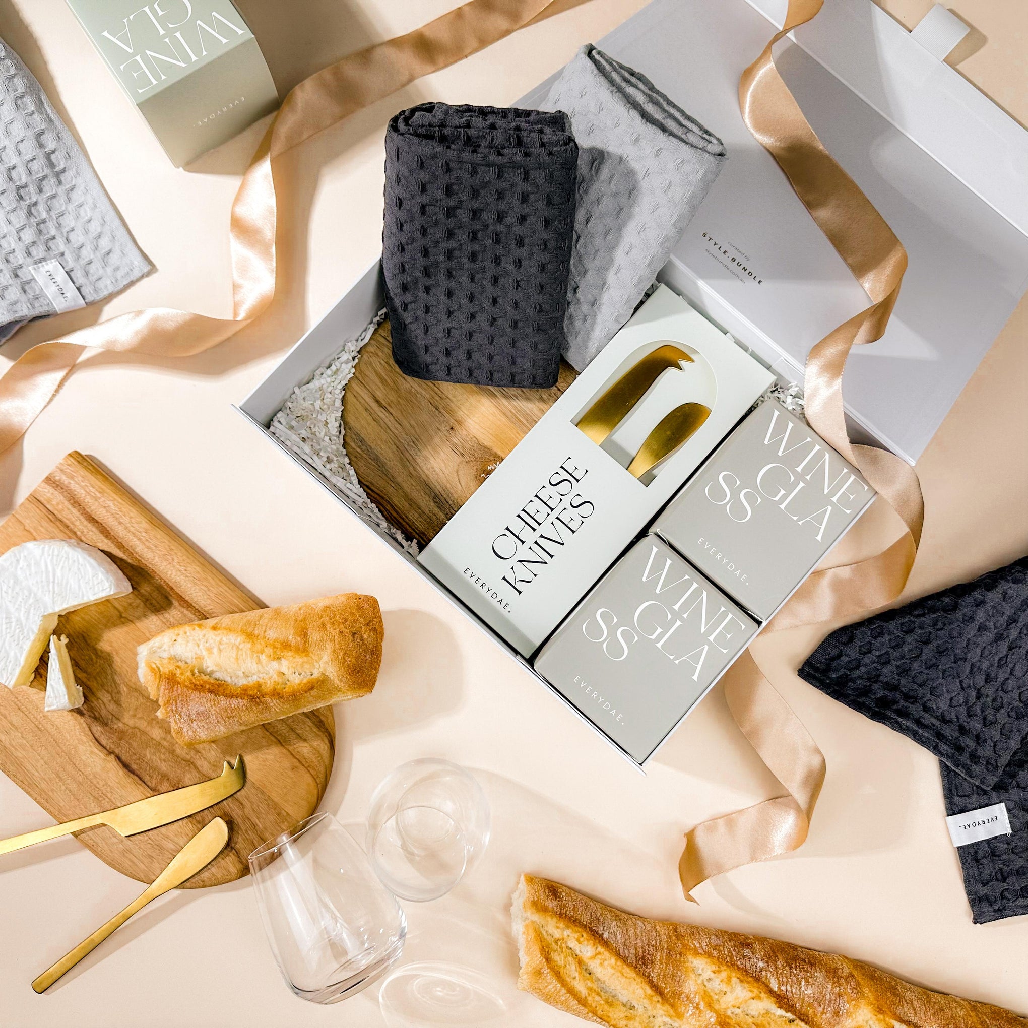 style-bundle-the-arched-entertainer-housewarming-and-settlement-gift-hamper-with-arched-camphor-board