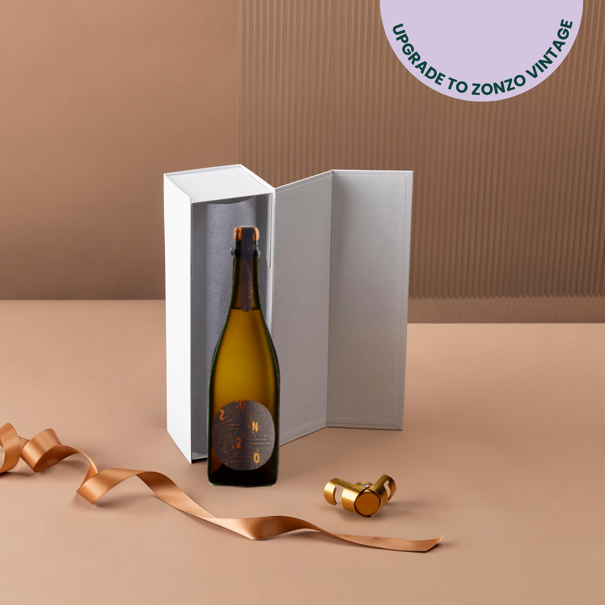 style-bundle-bubbles-in-a-box-with-zonzo-vintage-sparkling-and-brushed-gold-bottle-stopper