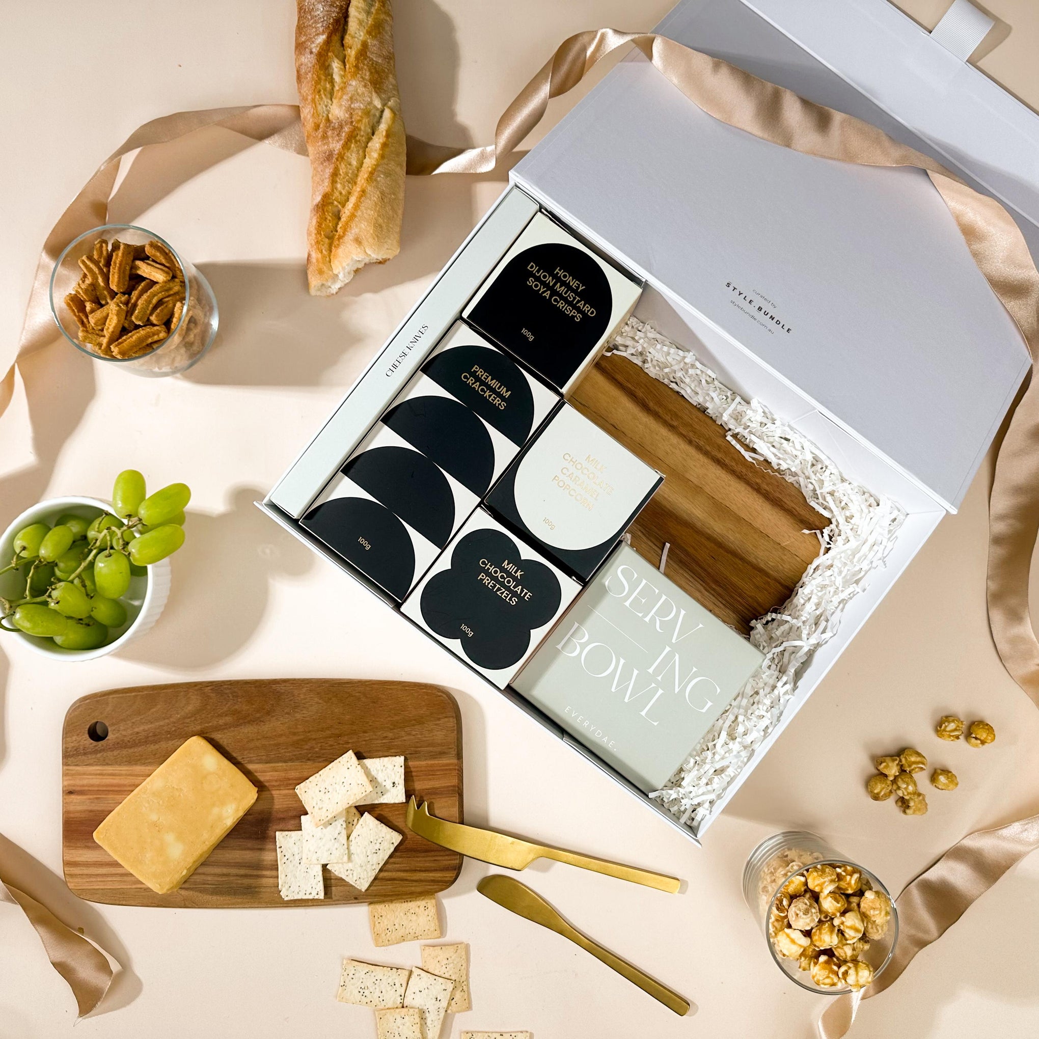 style-bundle-gift-for-customers-entertainers-essentials-with-cheese-board-and-snacks