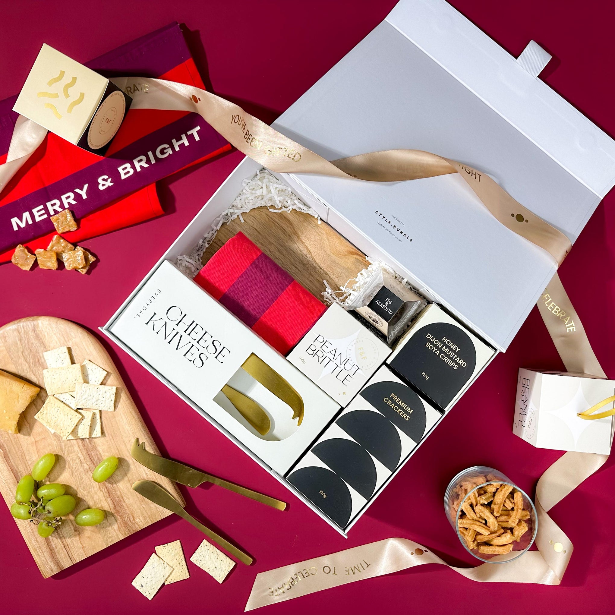 style-bundle-christmas-gifts-for-employees-festive-entertainer-with-arched-cheese-board-and-gold-cheese-knives-with-snacks