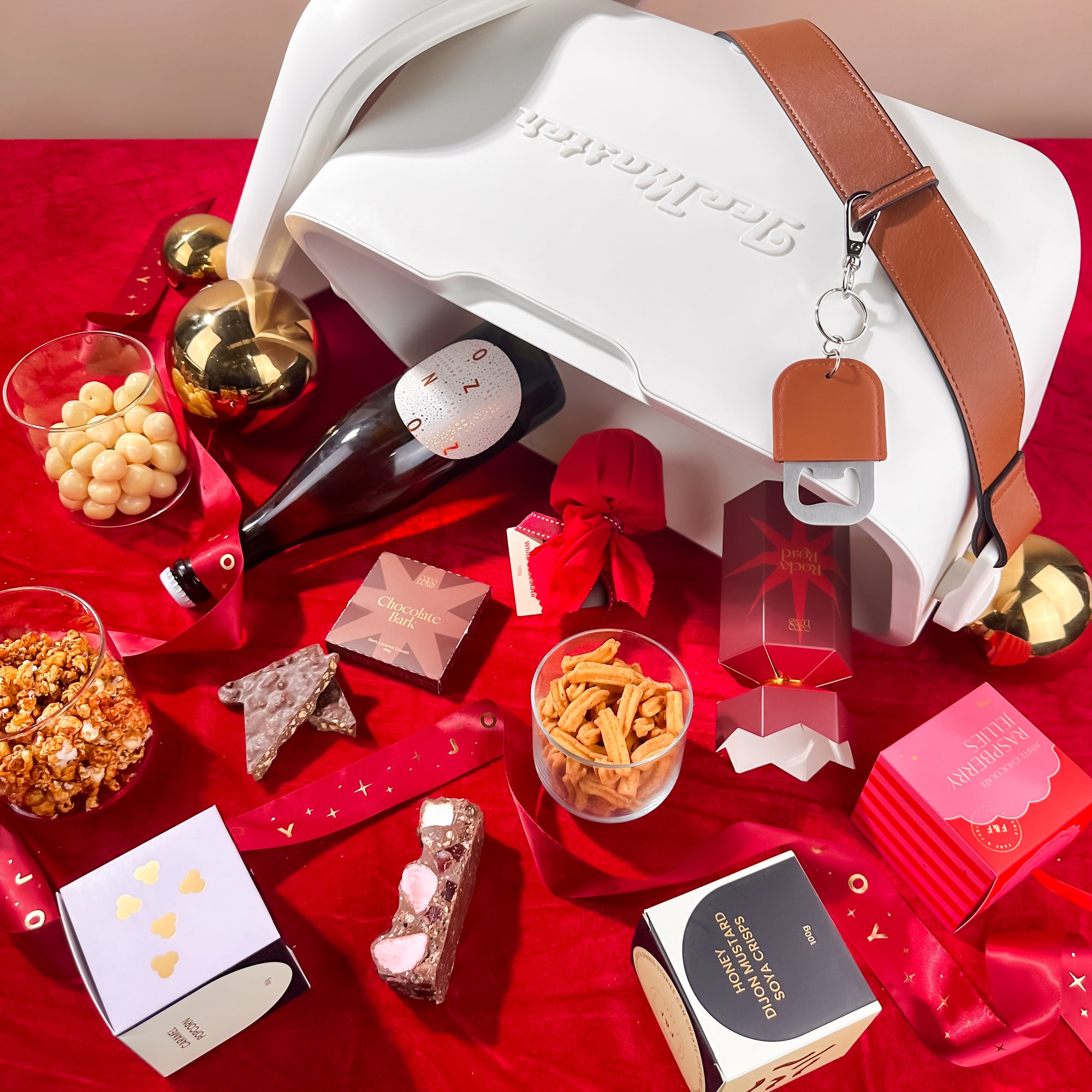 style-bundle-corporate-christmas-hampers-in-esky-cooler-with-zonzo-prosecco