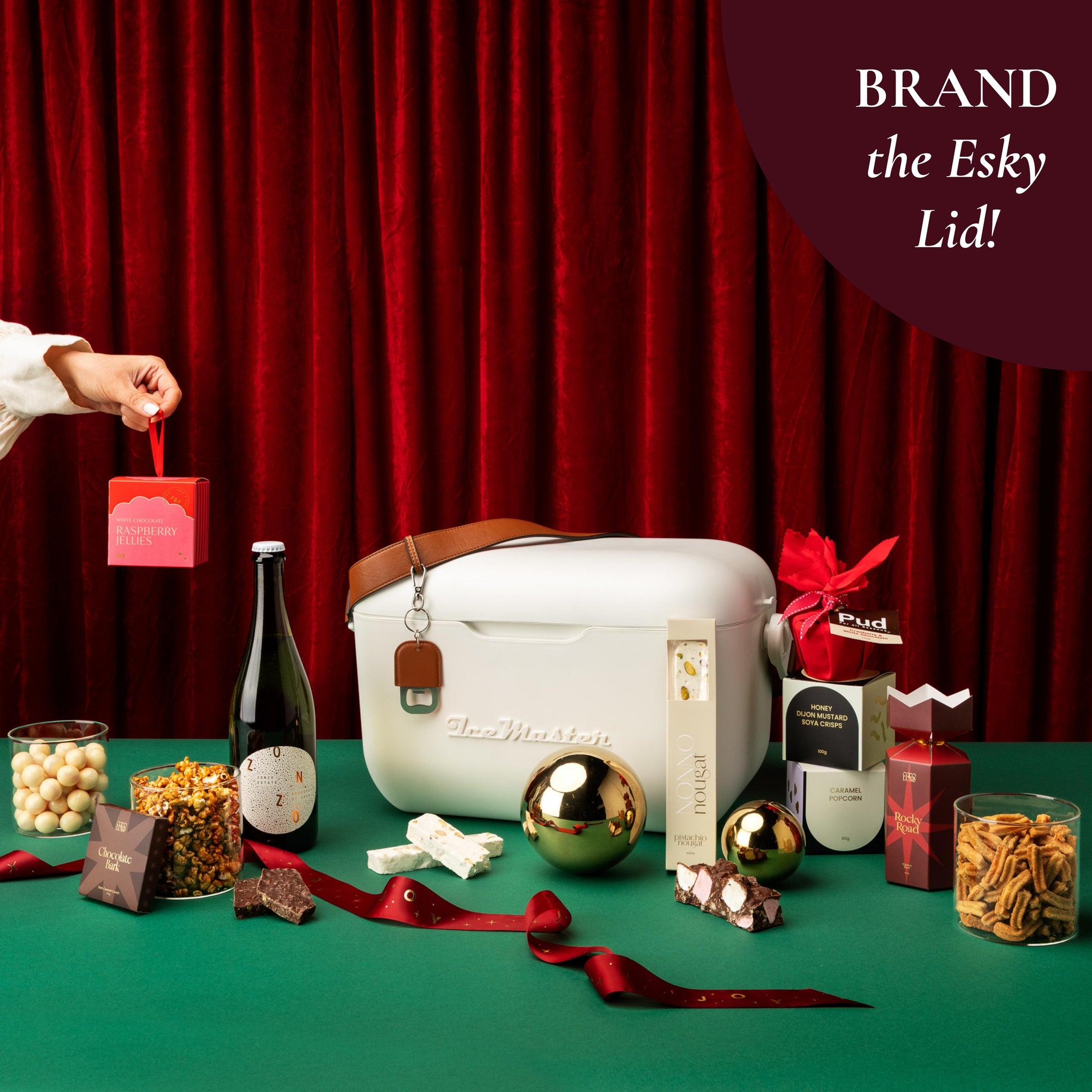 style-bundle-corporate-christmas-hampers-festive-esky-with-brand-your-lid