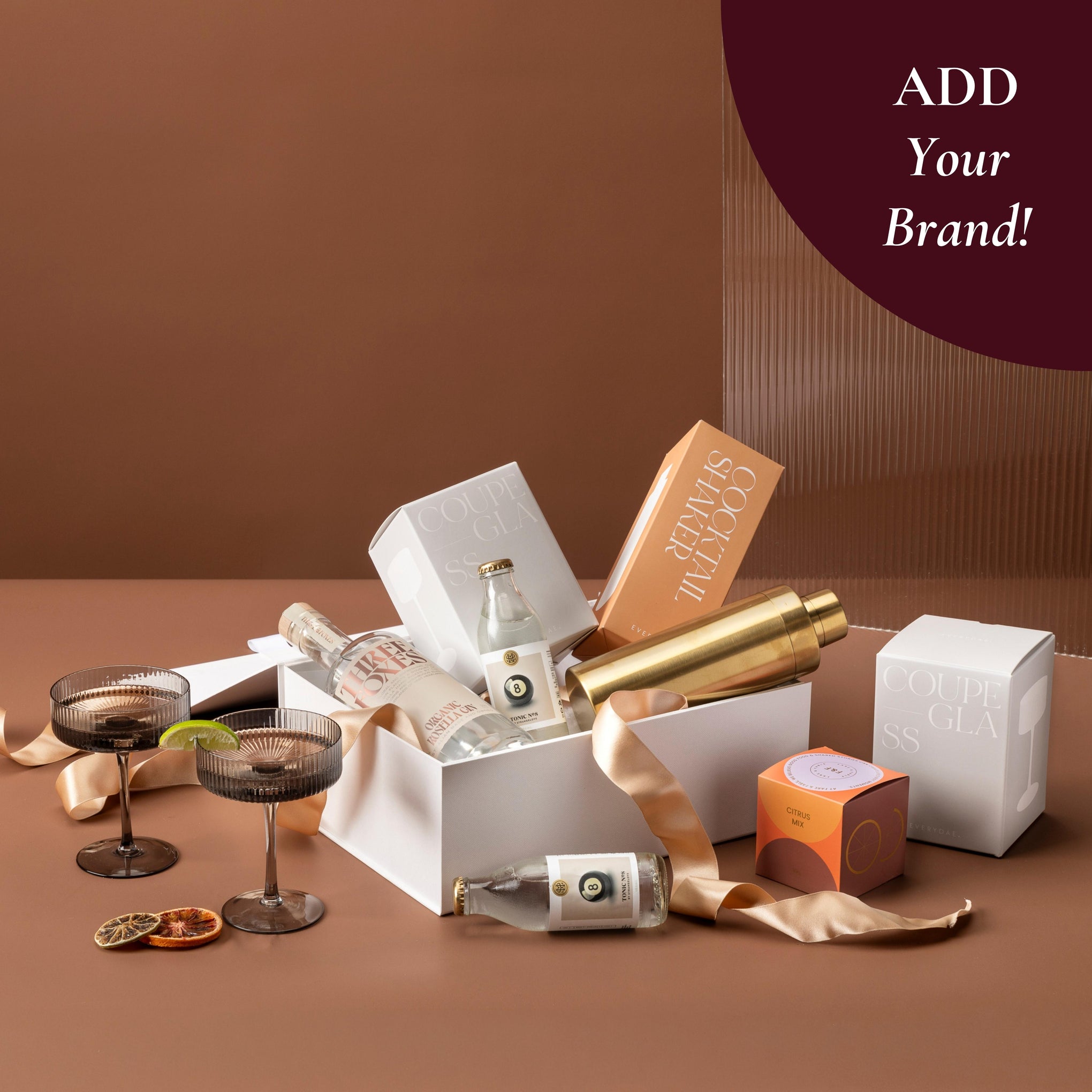style-bundle-gin-gifts-with-three-foxes-gin-and-add-your-brand-to-the-cocktail-shaker-merch