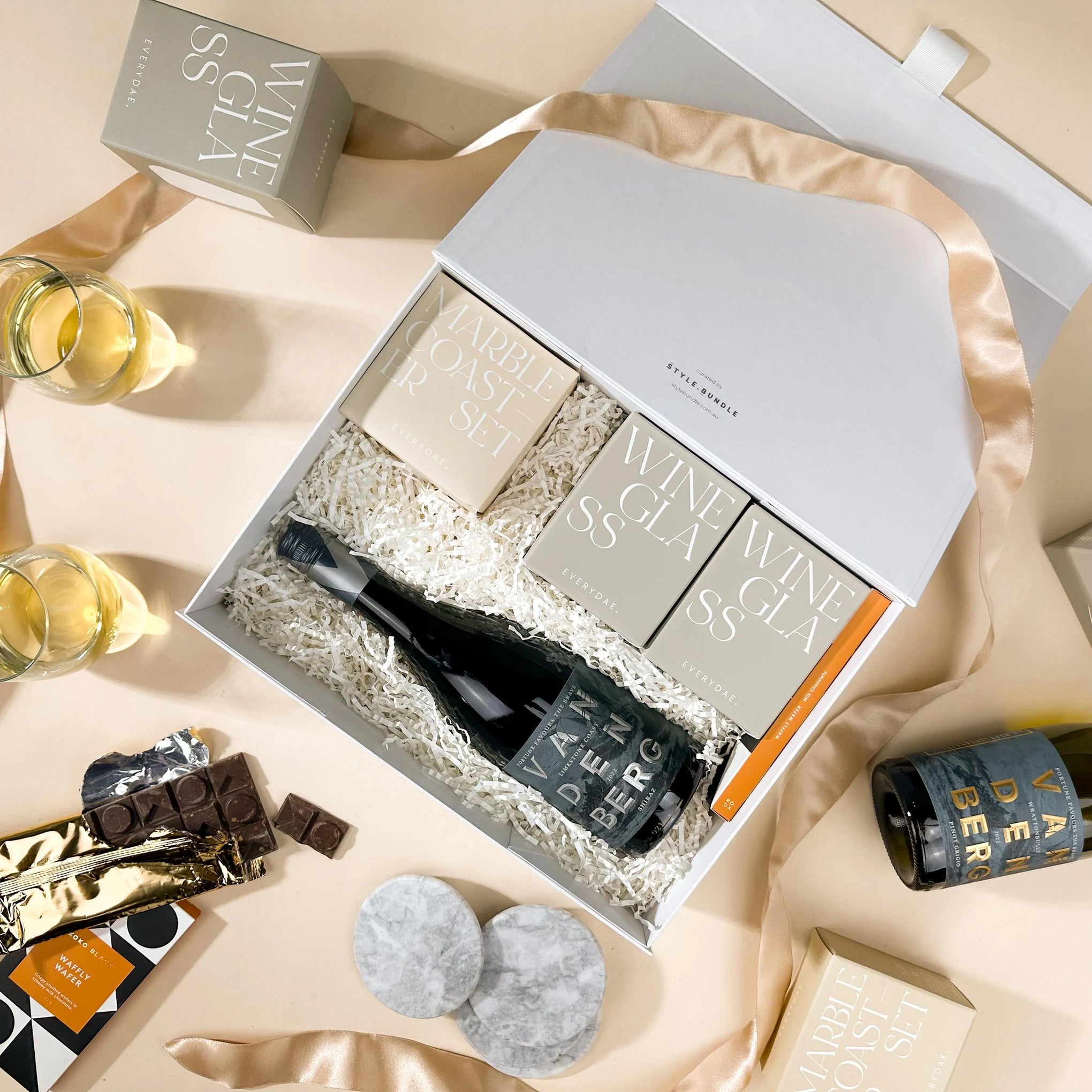 style-bundle-marble-wine-and-choc-elegant-corporate-gift-hampers-with-vandenberg-wine-and-koko-black-chocolate