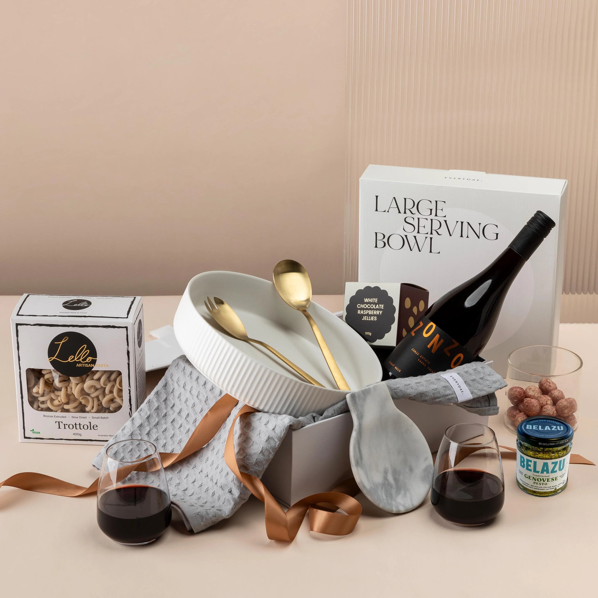 style-bundle-the-pasta-night-gift-pack-employee-appreciation-gift-with-serving-bowl-zonzo-and-lello-pasta