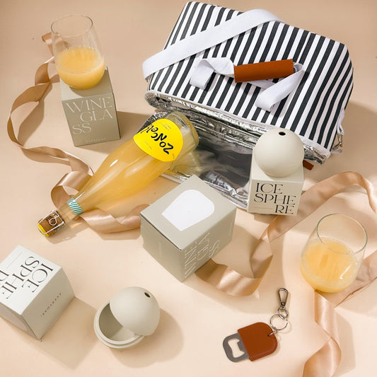 branded-gift-with-zonzo-striped-cooler-bag-and-zoncello-limoncello-with-whine-glasses