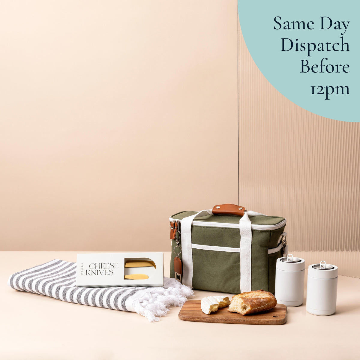 style-bundle-picnic-hamper-set-with-turkish-towel-and-green-cooler-bag-same-day-gifting