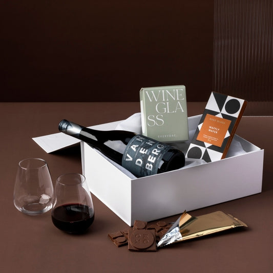 style-bundle-aussie-wine-and-choc-company-gift-with-logo-and-koko-black-chocolate