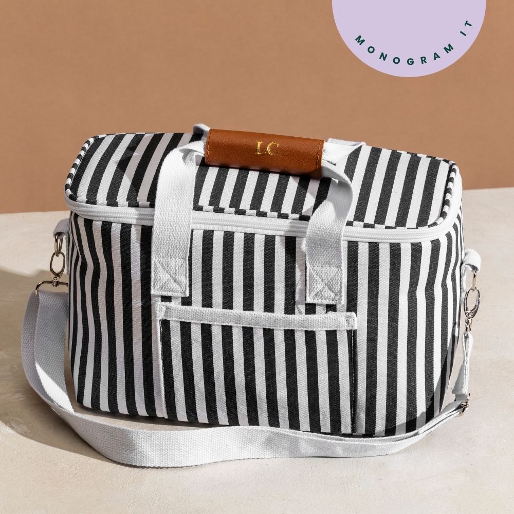 style-bundle-personlised-monogramming-on-cooler-bag-corporate-gifting