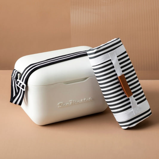 style-bundle-luxury-corporate-gifts-with-esky-and-picnic-rug-monogrammed-handle