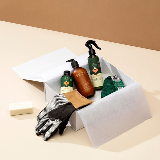 style-bundle-employee-gift-garden-gloves-ecoya-hand-cream-with-indoor-plant-spray-intothewild